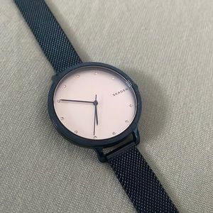 Skagen women’s watch. Metal navy stone